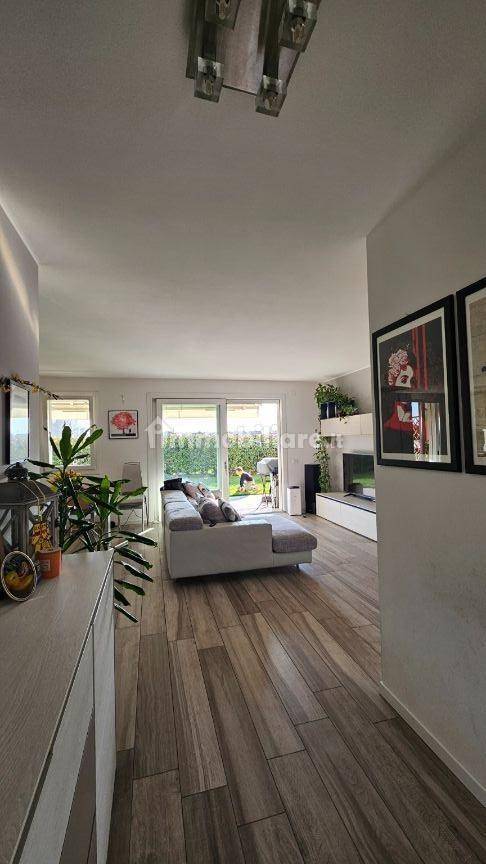 3 bedrooms Apartment in Albignasego, Italy No. 14218