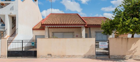 4 bedrooms Townhouse in Los Alcazares, Spain No. 178670 2