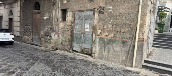 50m² Commercial property in Palma Campania, Italy No. 325235 3
