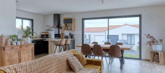 3 bedrooms House in Corcoue-sur-Logne, France No. 288524 2