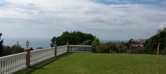 5 bedrooms Villa in Mijas Costa, Spain No. 9903 6