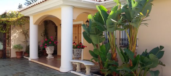 5 bedrooms Villa in Mijas Costa, Spain No. 9903 4