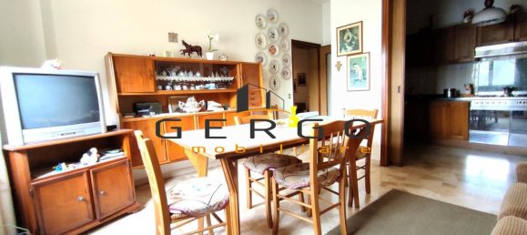 8 rooms House in Vittorio Veneto, Italy No. 2926 36