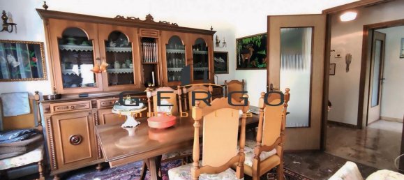 8 rooms House in Vittorio Veneto, Italy No. 2926 2