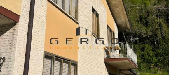 8 rooms House in Vittorio Veneto, Italy No. 2926 30