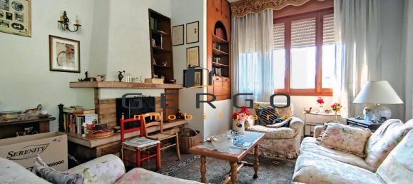 8 rooms House in Vittorio Veneto, Italy No. 2926 6