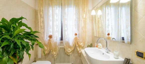 9 bedrooms Villa in Gubbio, Italy No. 48220 12