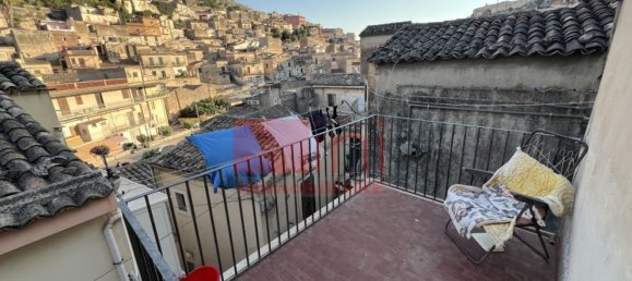 Casa de 7 divisões em Modica, Italy N.º 200197 5