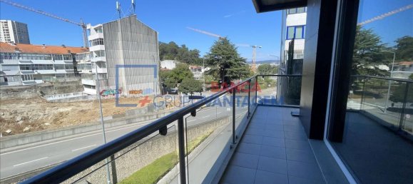 3 Schlafzimmer Wohnung in Porto, Portugal, Nr. 212101 5