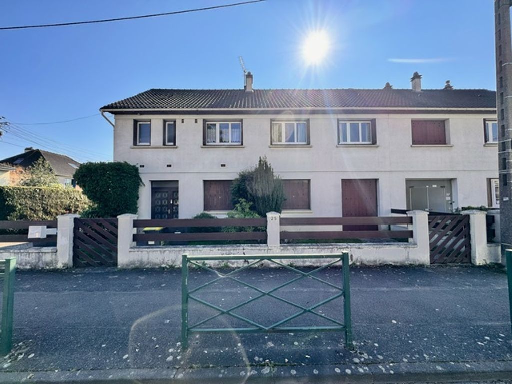 4 chambres Maison à Orsay, France No. 145777