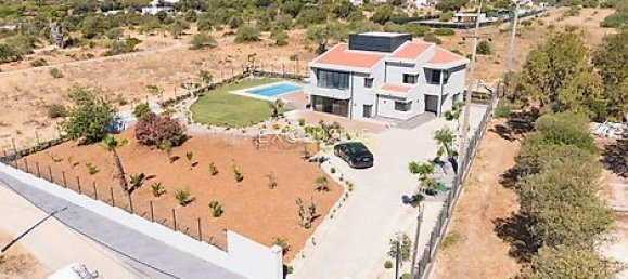 7 bedrooms House in Quarteira, Portugal No. 33058 11