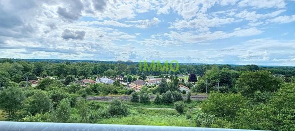 400m² Building in Abrest, France No. 204054 7