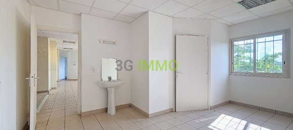 400m² Building in Abrest, France No. 204054 4