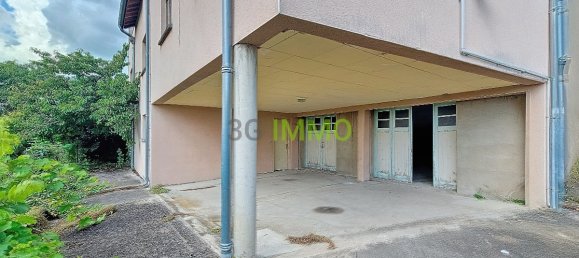 400m² Building in Abrest, France No. 204054 11