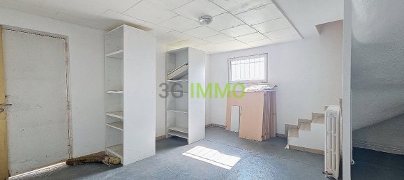 400m² Building in Abrest, France No. 204054 10