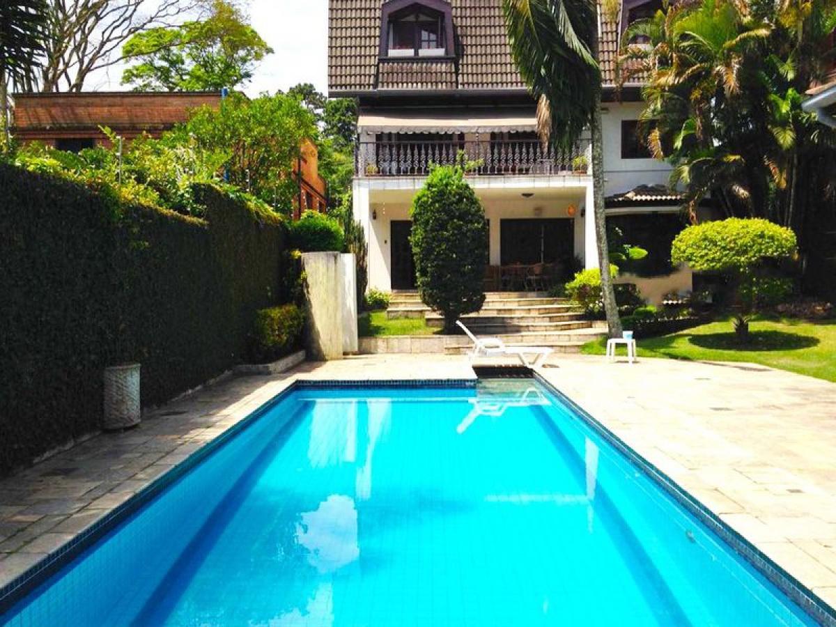 Casa de 4 dormitorios en Sao Paulo, Brazil No. 484703