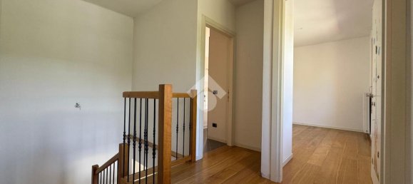 2 bedrooms House in Vittorio Veneto, Italy No. 287931 21