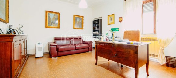 Casa de 4 habitaciónes en Palestro, Italy No. 274472 10