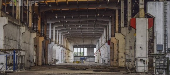 395m² Warehouse in Santorso, Italy No. 267097 6