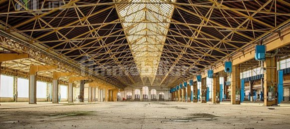 395m² Warehouse in Santorso, Italy No. 267097 3