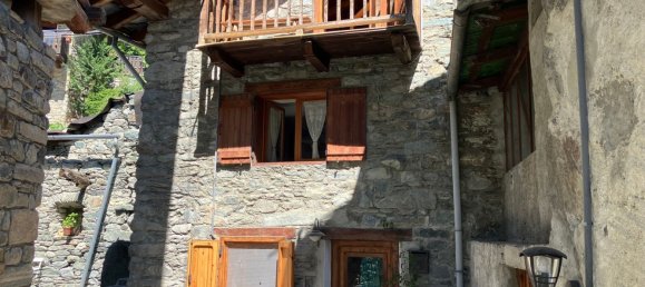 Casa de 4 habitaciónes en Saint Vincent, Italy No. 261494 2