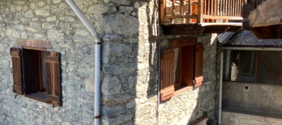 Casa de 4 habitaciónes en Saint Vincent, Italy No. 261494 5