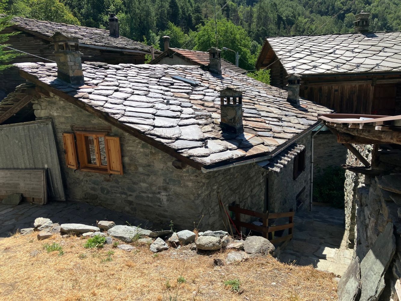 Casa de 4 habitaciónes en Saint Vincent, Italy No. 261494