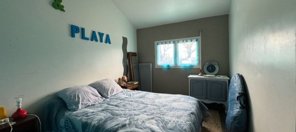 4 bedrooms House in Saint-Reverend, France No. 102993 9