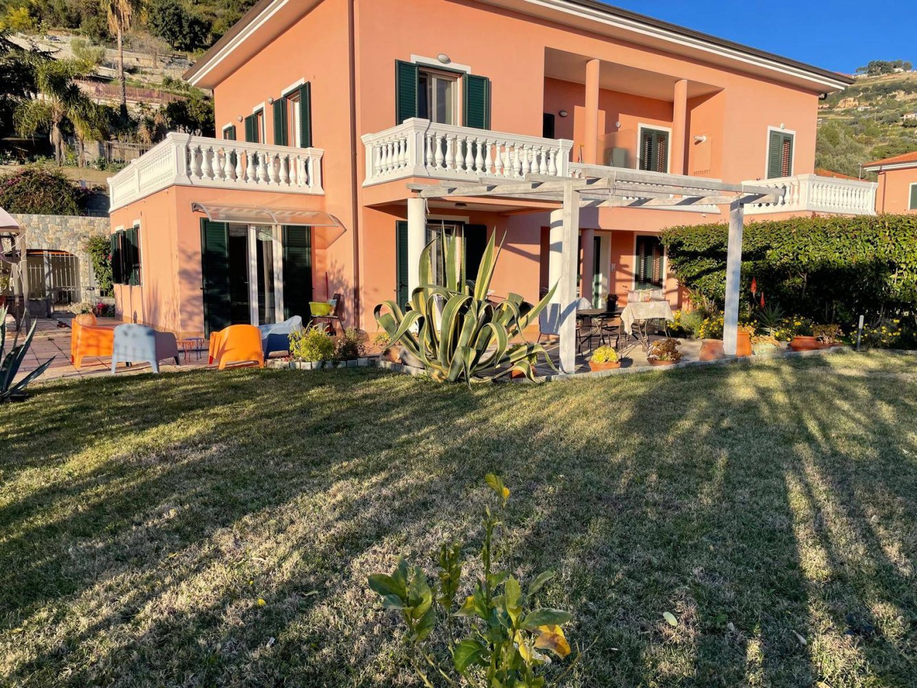 3 rooms Apartment in Ventimiglia, Italy No. 103907
