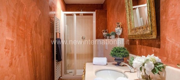 7 bedrooms Villa in Lucca, Italy No. 377440 28