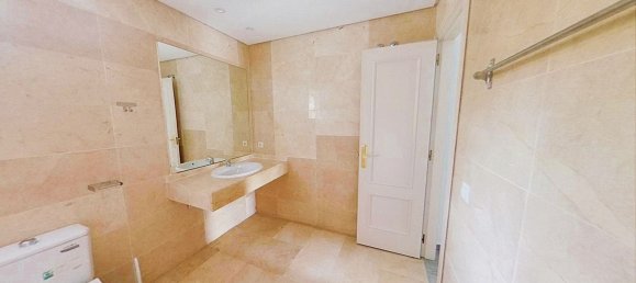 Apartamento T3 em Marbella, Spain N.º 136344 52