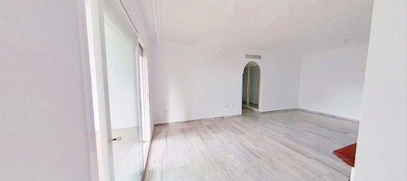 Apartamento T3 em Marbella, Spain N.º 136344 2