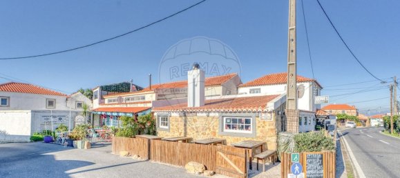 230m² Commercial property in Colares, Portugal No. 52937 23
