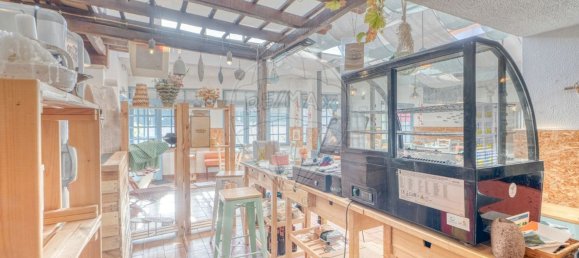 230m² Commercial property in Colares, Portugal No. 52937 15