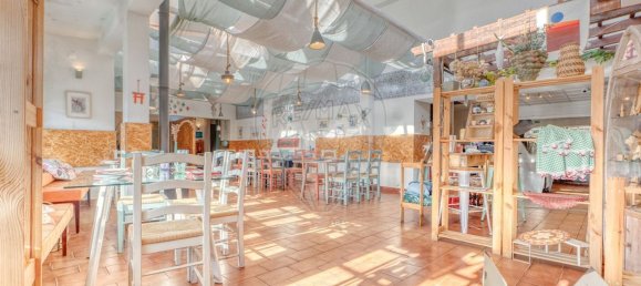 230m² Commercial property in Colares, Portugal No. 52937 10