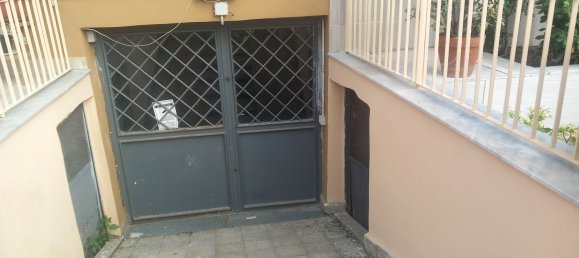 120m² Commercial property in Naples, Italy No. 255257 3