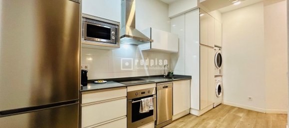 Apartamento de 2 dormitorios en Madrid, Spain No. 168357 9