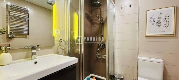 Apartamento de 2 dormitorios en Madrid, Spain No. 168357 10