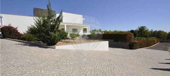5 bedrooms Villa in Alvor, Portugal No. 186950 2