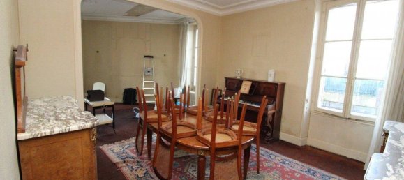 5 chambres Maison à La Loupe, France No. 158625 3