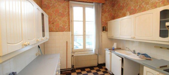 5 chambres Maison à La Loupe, France No. 158625 2