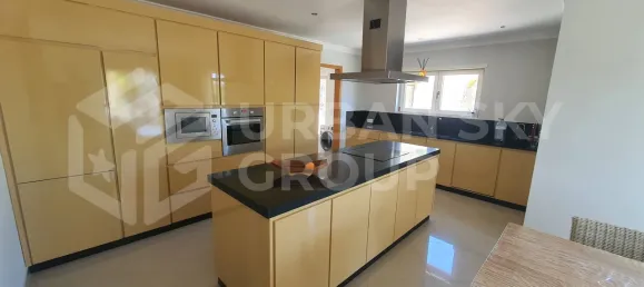 3 bedrooms House in Albufeira, Portugal No. 125524 2