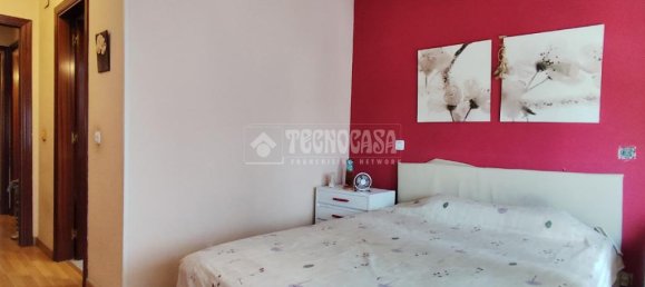 3 rooms Apartment in Madrid, Spain No. 163962 2