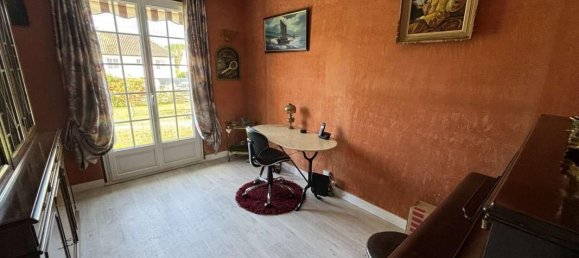 4 bedrooms House in Pringy, France No. 186140 8