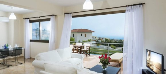 2 rooms Villa in Paphos, Cyprus No. 24573 3