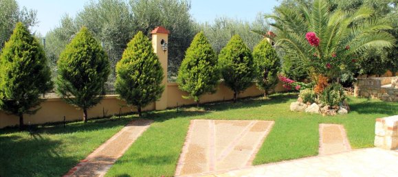 6 bedrooms Commercial property in Polygyros, Greece No. 8129 3