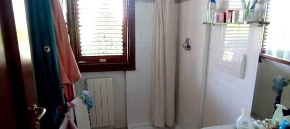 4 rooms House in Rosignano Marittimo, Italy No. 48441 10