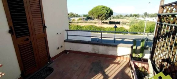 4 rooms House in Rosignano Marittimo, Italy No. 48441 15