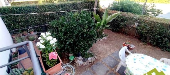 4 rooms House in Rosignano Marittimo, Italy No. 48441 6