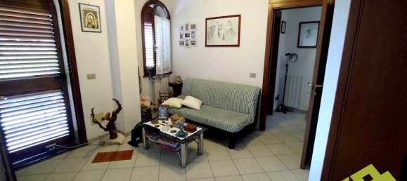 4 rooms House in Rosignano Marittimo, Italy No. 48441 28